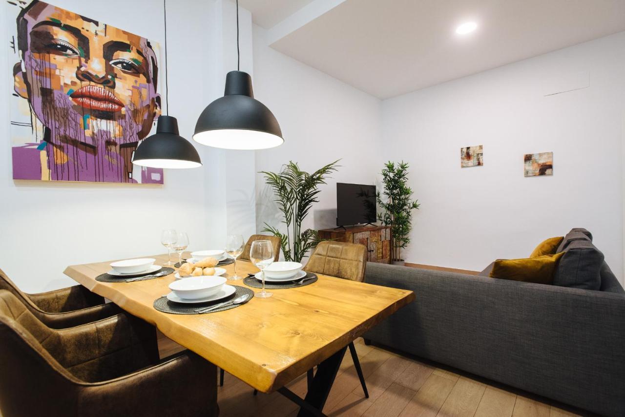 Hostly Rbh0 Modern Apartment Sevilla